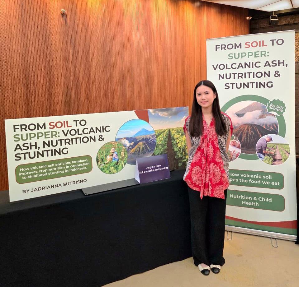 jakpost's tweet photo. The vitality of volcanoes: a new method in the fight against stunting - Tech - The Jakarta Post #jakpost https://t.co/qg00LueBP7 https://t.co/dpeFIJG6Dl