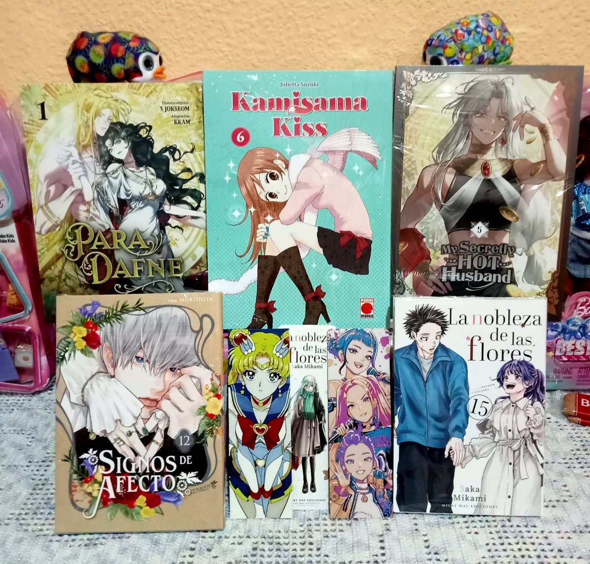 EnJoykitten's tweet photo. Aquí están mis compritas hechas en mi querida @FLASHLIBRERIA 🌈
@distritomangaED @MangaPaniniEsp @NormaEdManga @ArechiManga @mwediciones https://t.co/ylOgd9YREk