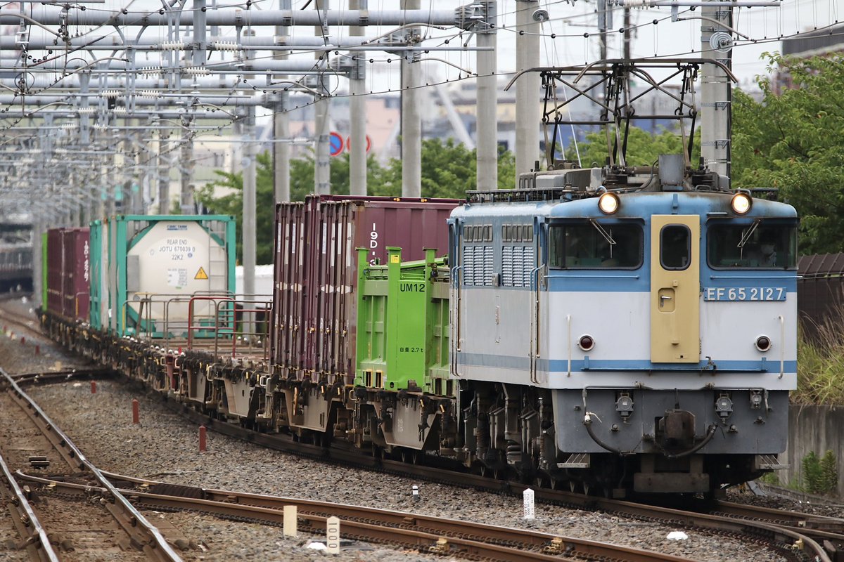 意外とやってたな、吉川美南曇り長編成。 #EF65の日