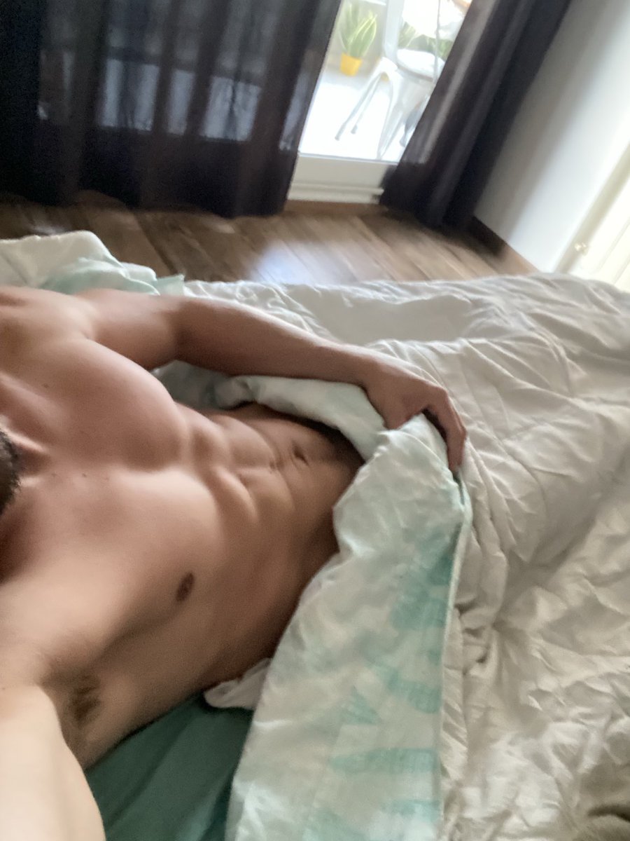 LeanTucci's tweet photo. Buen viernes! https://t.co/7JCZETNWU2