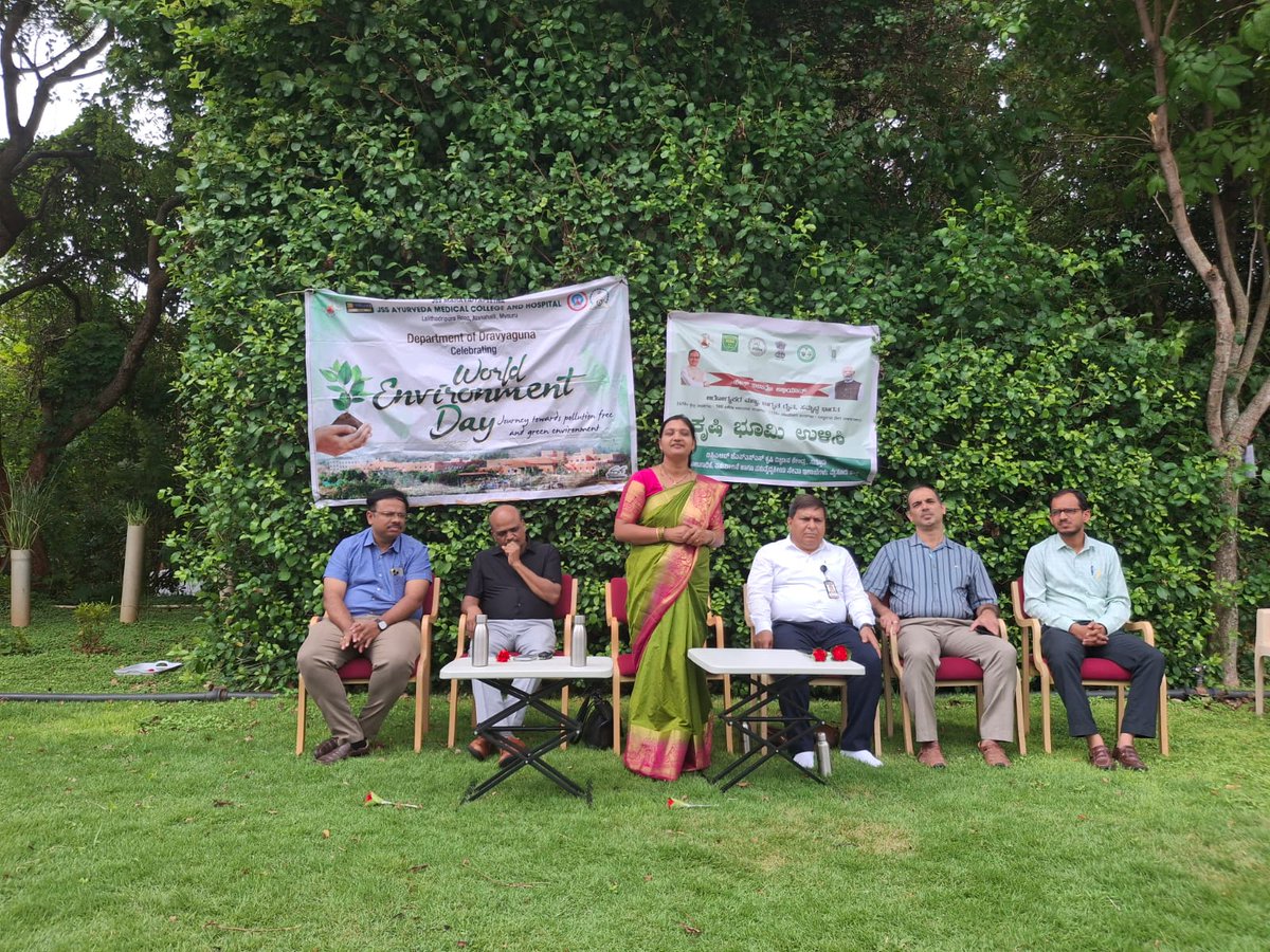 jsskvk's tweet photo. Kheti Bachao Abiyan &amp; Celebration of World Environment Day with Line depts. MYRADA, JSS Ayurveda College &amp; JSS School #KhetBachaoAbhiyan https://t.co/PK9tvkFbVr