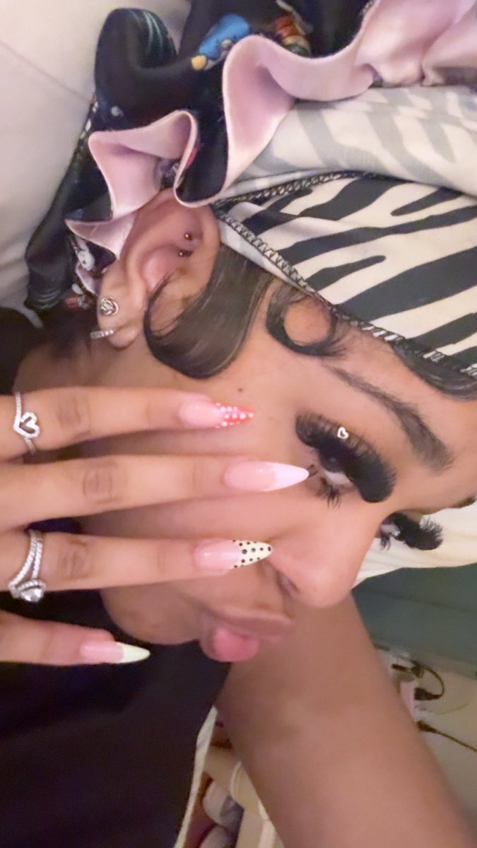 classifieddolll's tweet photo. i got a new piercing td & it’s soo cute ! i want moreeee #freewilll https://t.co/1RtXBSxry9