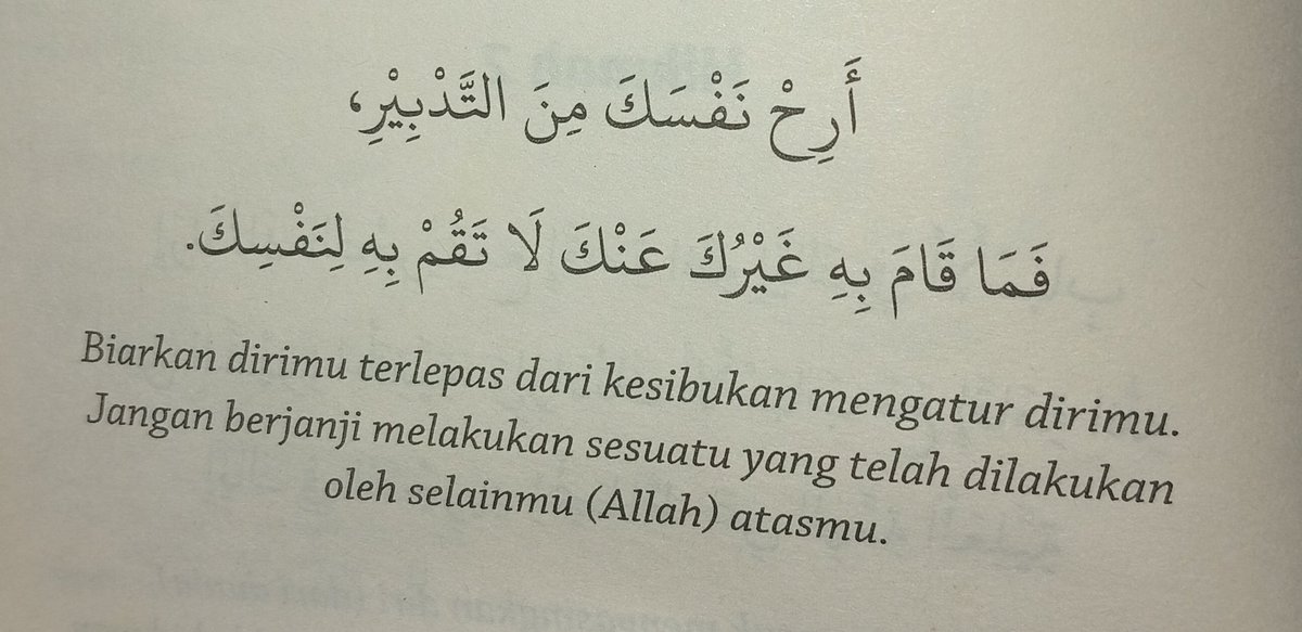 Imkresna439's tweet photo. Al Hikam core ✅
Jangan banyak berangan-angan dan memikirkan hal-hal yang belum terjadi, seperti halnya memikirkan makan apa untuk hari esok / bulan depan, karena Allah sudah mengira-ngirakan rezeki untukmu jauh sebelum engkau ada, begitu juga ajalmu, nikmat, dan cobaan untukmu. https://t.co/Rg5eE0w2fE