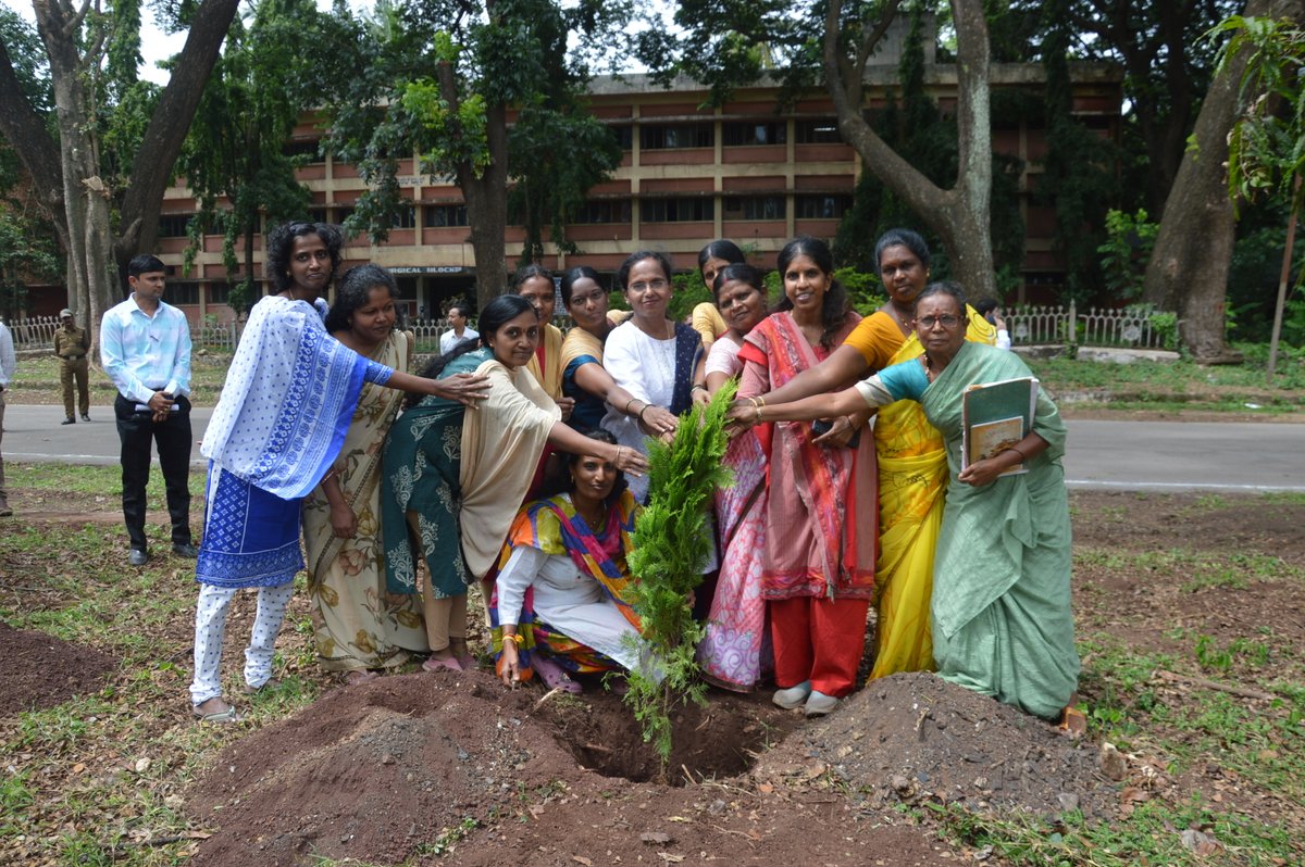 SailVisl's tweet photo. Glimpses of World Environment Day 2026 Celebrations at SAIL-VISL, Bhadravathi.
@hd_kumaraswamy @plantsalem @SteelMinIndia @SAILBSP1 @SAILranchi @SAILsteel @sailrsp1 @SAILBSL2 @SAIL_IISCOSteel @DSPSAIL1 @SAILasp1965 @SAILCMO @PibSteel https://t.co/TBNFg6Pxgd