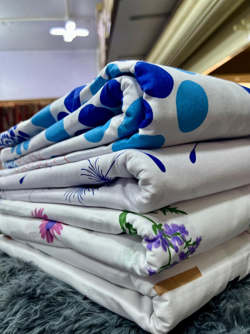 Helenmar1111's tweet photo. How often do you change your bedsheets and pillow cases? Stop spending so much on skincare products and buy new sheets..You should have atleast 4 to 5 bedsheets 👀👀 
15k each
Rt please🙏 https://t.co/TeVH4t8Nmb