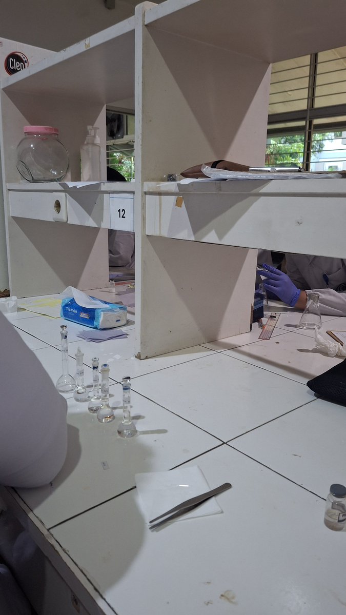interleukinds's tweet photo. terakhir mengajar anaks anaks huhu, tinggal uap https://t.co/22l6Jt56kB