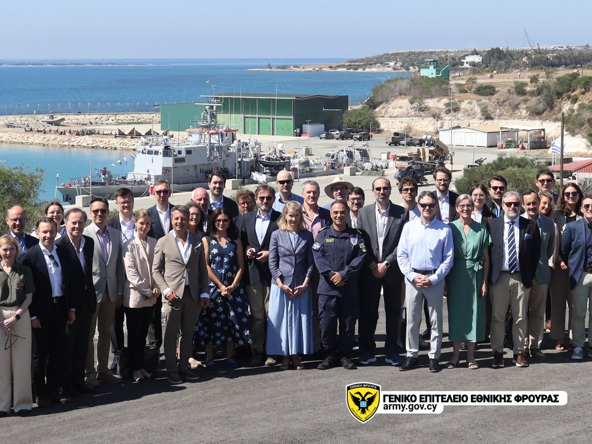 NationalGuardCY's tweet photo. Επίσκεψη Μελών της Επιτροπής Πολιτικής και Ασφάλειας της Ευρωπαϊκής Ένωσης στην Ναυτική Βάση

Διαβάστε περισσότερα👇
https://t.co/KYQSvg6vnJ

#ΕθνικήΦρουρά #ΕίμαστεΠερήφανοι https://t.co/Wc9m0AGflS
