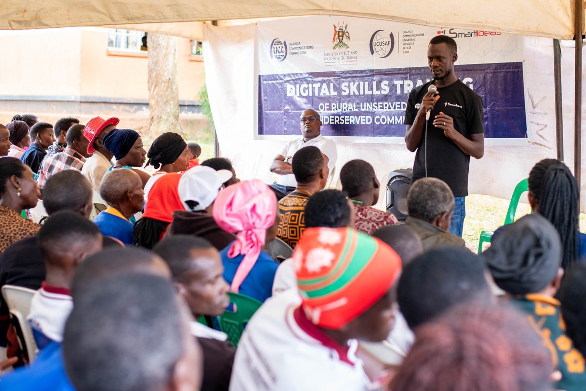 Smartideasug's tweet photo. The people of Kalongo village in Kalungu District turned up in large numbers to participate in the 5-day digital skills training demonstrating strong interest and enthusiasm for acquiring digital knowledge and skills.

Special thanks to @UCC_Official and @MoICT_Ug https://t.co/za7qPqN8td