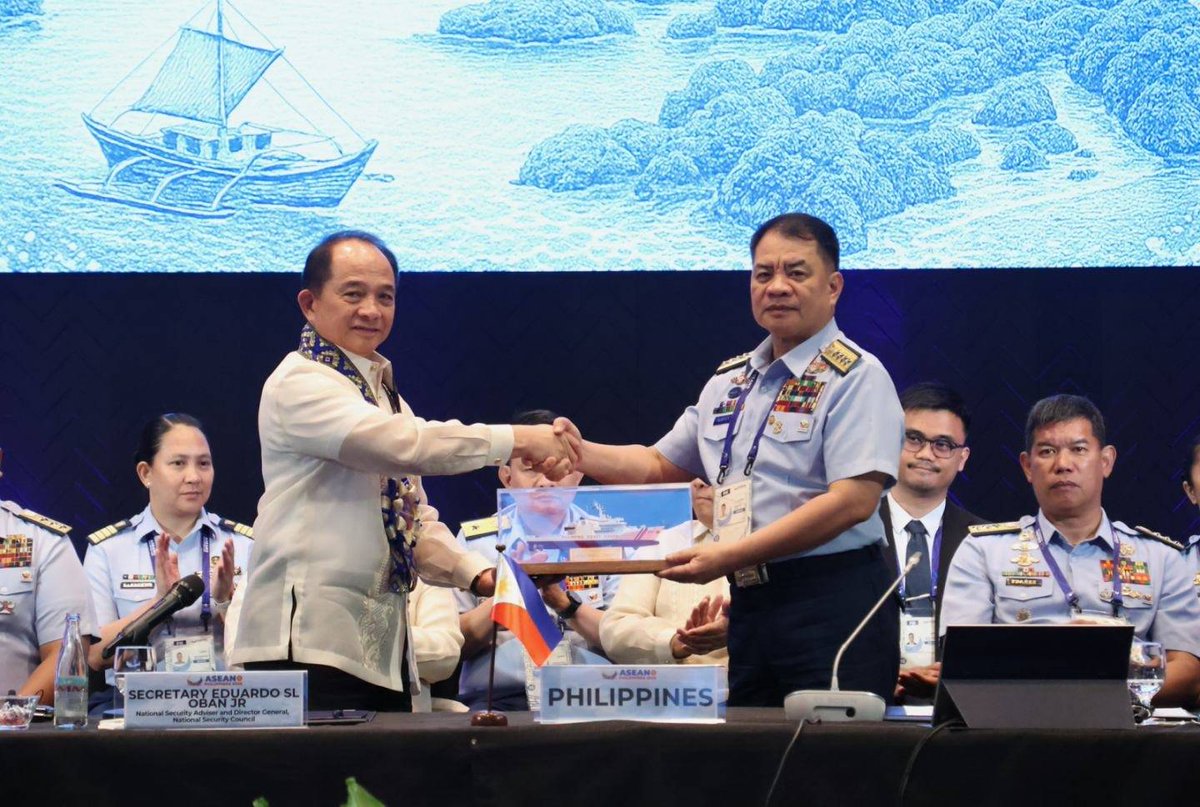 coastguardph's tweet photo. 𝐀𝐒𝐄𝐀𝐍 𝐂𝐎𝐀𝐒𝐓 𝐆𝐔𝐀𝐑𝐃𝐒 𝐀𝐃𝐕𝐀𝐍𝐂𝐄 𝐅𝐎𝐑𝐌𝐀𝐋 𝐄𝐒𝐓𝐀𝐁𝐋𝐈𝐒𝐇𝐌𝐄𝐍𝐓 𝐎𝐅 𝐓𝐇𝐄 𝐀𝐒𝐄𝐀𝐍 𝐂𝐎𝐀𝐒𝐓 𝐆𝐔𝐀𝐑𝐃 𝐅𝐎𝐑𝐔𝐌

✍️https://t.co/MwMMdXaTwL

#DOTrPH 🇵🇭
#CoastGuardPH
#MaritimeSectorWorks https://t.co/l8IoxzkTXt