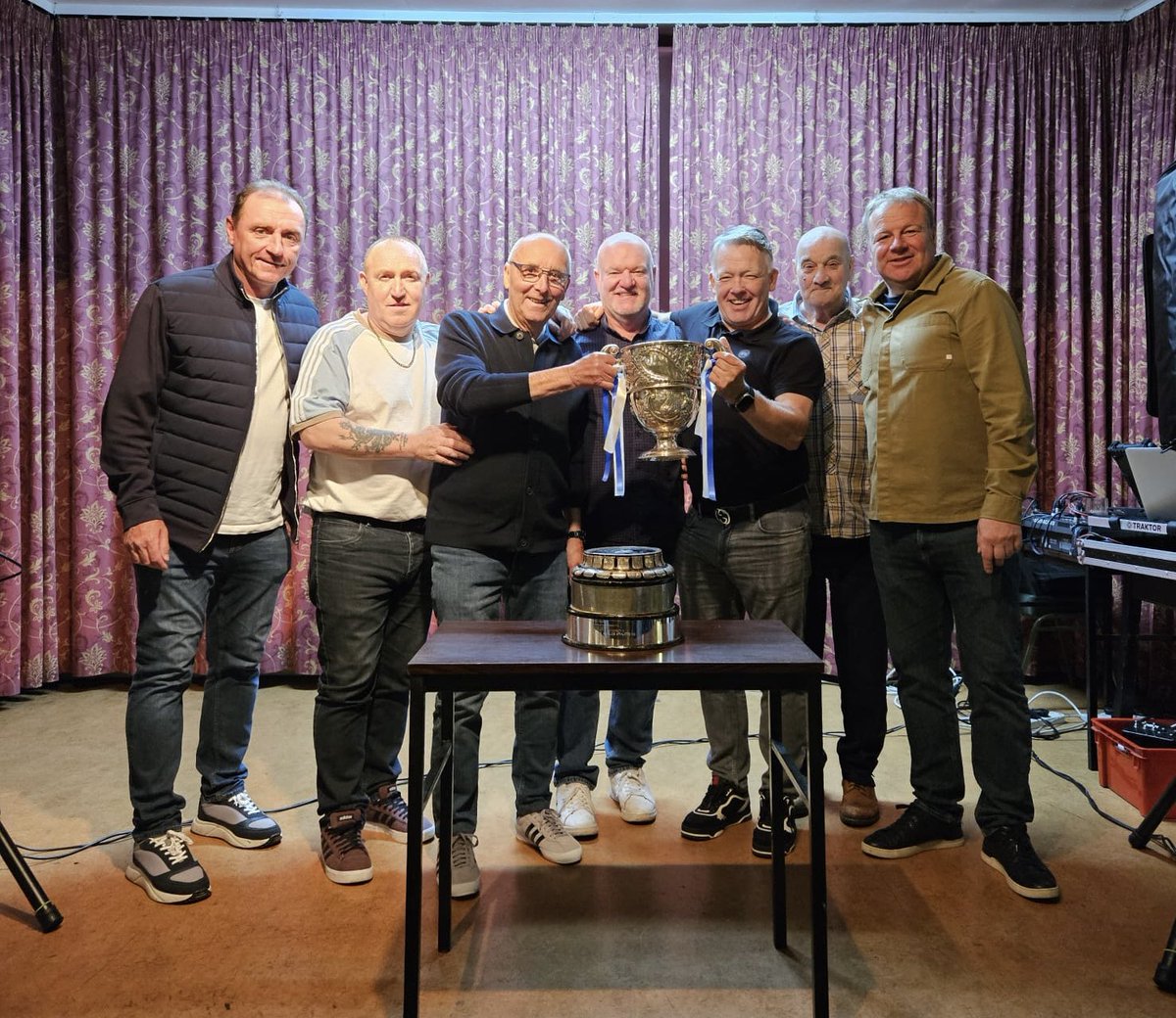 NewHartleyJrsfc's tweet photo. Kit sponsors Brian &amp; Kev Guthrie @KEVINGU00125838 Ian Crawley @johnmaley3 Mick Maley @BenRDawson Royza &amp; Steve Cuggy …n Geordie 🏆⚽️ @acbongo4 https://t.co/QG0hCsZGyP