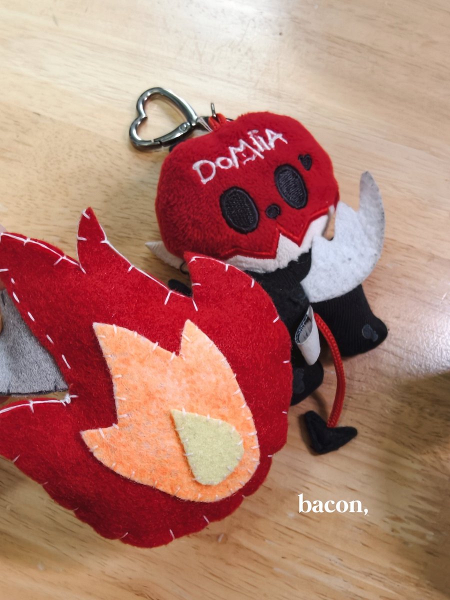 bacon, tweet media