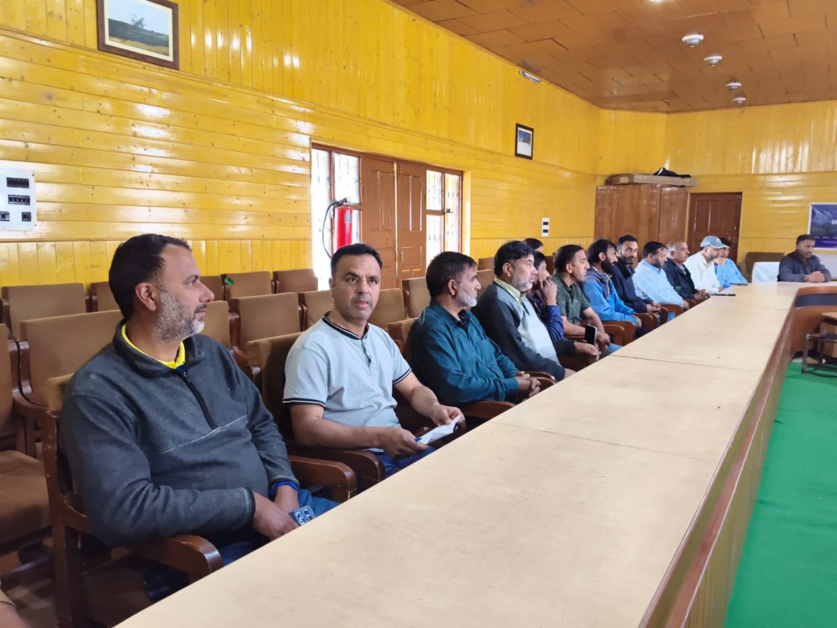 mcgulmarg's tweet photo. On the occasion of World Environment Day, MC Tangmarg Gulmarg organized an awareness and plantation drive to promote environmental conservation and sustainable living.
#WorldEnvironmentDay  #WED2026
  #EnvironmentProtection 
 @SwachhBharatGov, 
@swachhbharat, @moefcc https://t.co/aisO9z0zcg