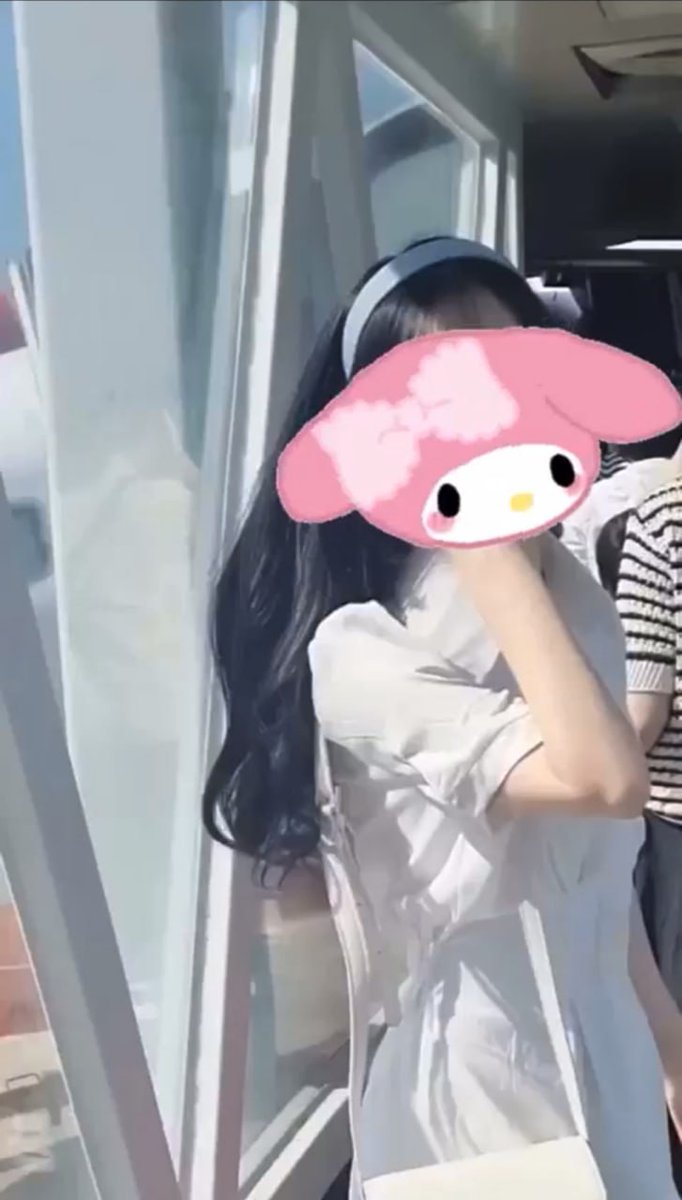 gl233168's tweet photo. いい子はコメント欄来たらだめだよ♡ https://t.co/JWr2Ak5jnK
