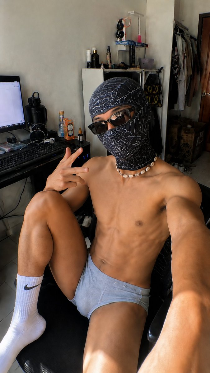 hawttcheetos's tweet photo. Let's make a mess 👊🏼💦 https://t.co/HRrwpZMBdv