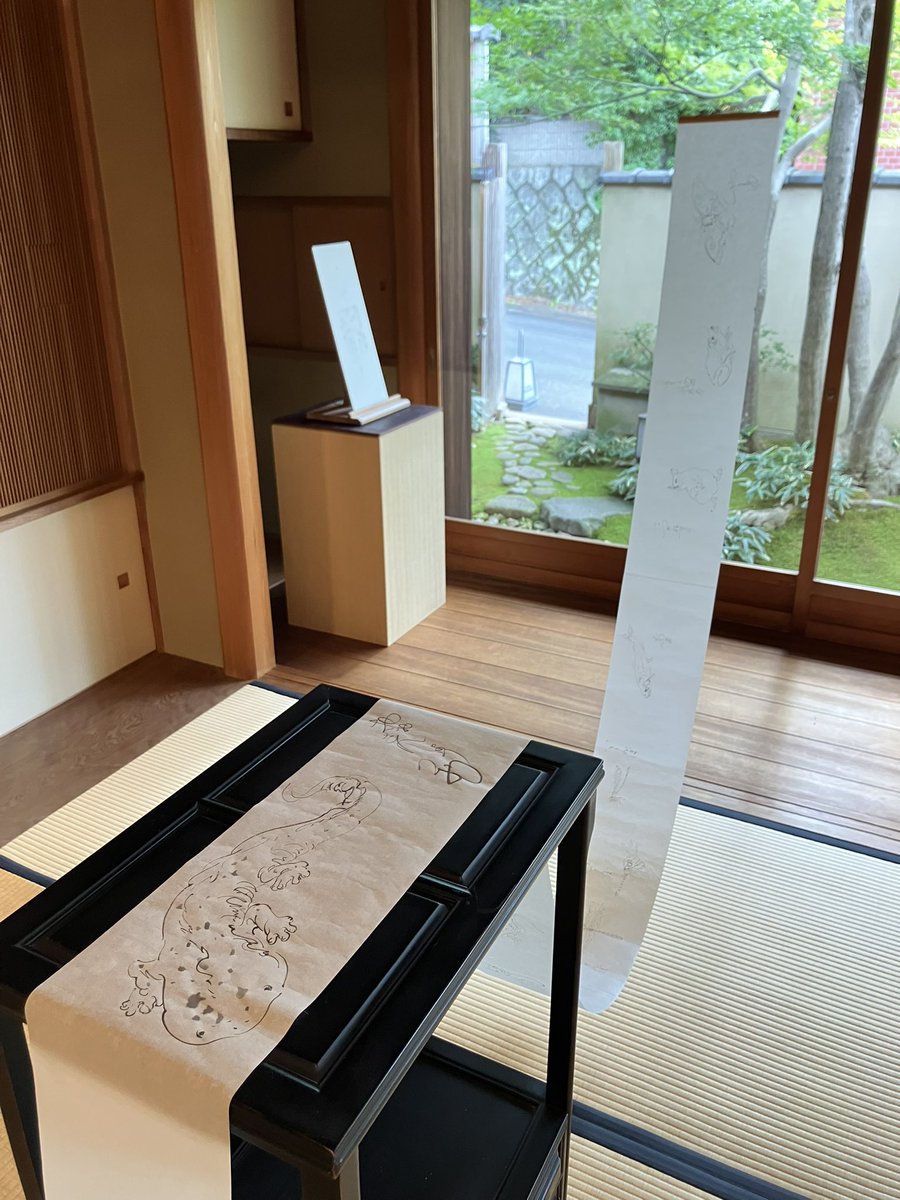hattoori2's tweet photo. 「おおさんしょううお」を、パネル装にしました。

昨年のKAHO個展で描かせて頂いたオオサンショウウオが独り立ちしました。不思議な感覚です。でも実はこれがわたしがやりたかったことです。
髙島屋個展では、こんな生き物採りをしてもらいたいと思っています。
生き物で溢れる個展！乞うご期待です◎ https://t.co/LjoIZh7ZEb