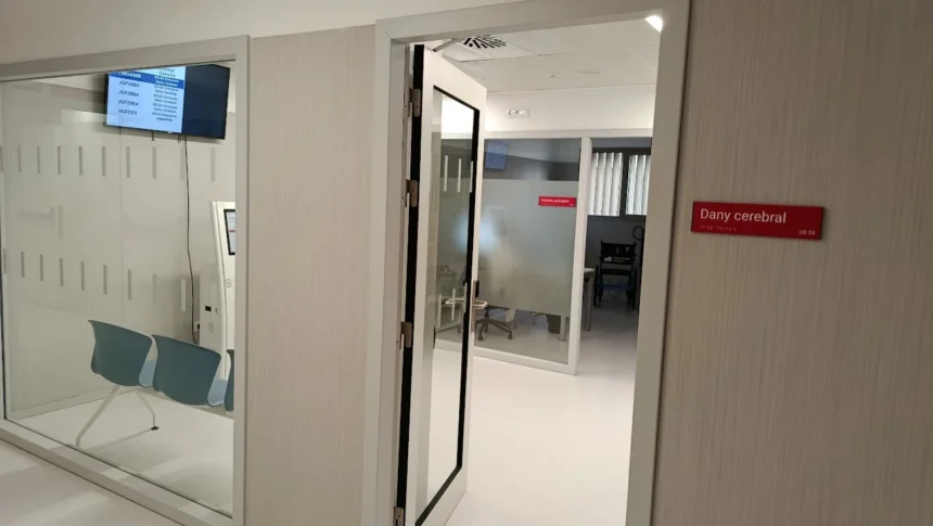 ComarcalCV's tweet photo. 🏥El nou Hospital d’Ontinyent estrena una unitat pionera per a recuperar pacients amb dany cerebral https://t.co/SbNToWxkN5 https://t.co/mDmTvu76UI
