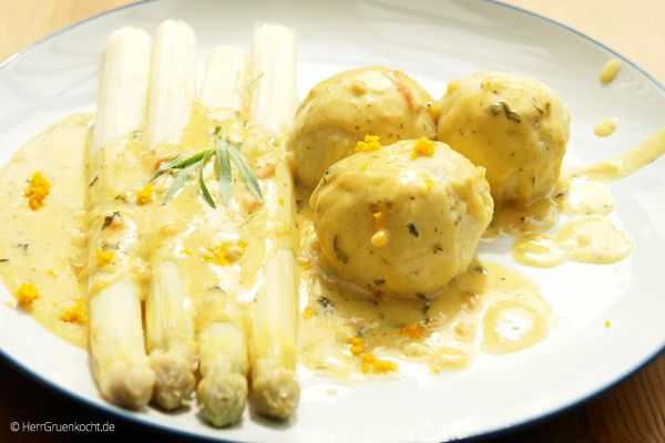 HerrGruenkocht's tweet photo. Spargel mit Estragon-Orangen-Sauce und kleinen Kartoffelklößen

https://t.co/twBk1p6Vik

#Spargel #Estragon #Orangensauce #Klöße #Paris #Hemingway #Spaziergang #HerrGruen https://t.co/ATKCzzAxzz