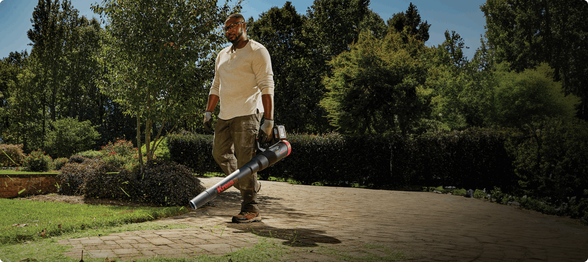 BComm_fr's tweet photo. Kress : des souffleurs offrant une solution durable pour l’entretien du jardin #jardin #souffleur #électrique
https://t.co/MilBu5GUHF https://t.co/yJbQQWwDrH