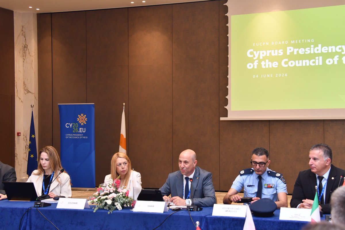 Cyprus_Police's tweet photo. Συνεδρία του Διοικητικού Συμβουλίου του Ευρωπαϊκού Δικτύου Πρόληψης του Εγκλήματος (EUCPN), στο πλαίσιο της Προεδρίας του Συμβουλίου της Ευρωπαϊκής Ένωσης από την Κυπριακή Δημοκρατία. #CY2026 #EUCPN https://t.co/hUNbwniBwd https://t.co/JpcoSYWAcz