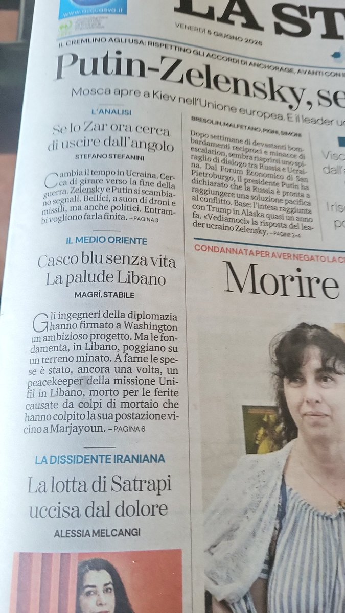 Virginiavalmare's tweet photo. @vanabeau Su La Stampa il casco blu rimane "senza vita", così, senza un perché https://t.co/xuCu0uB6Kk