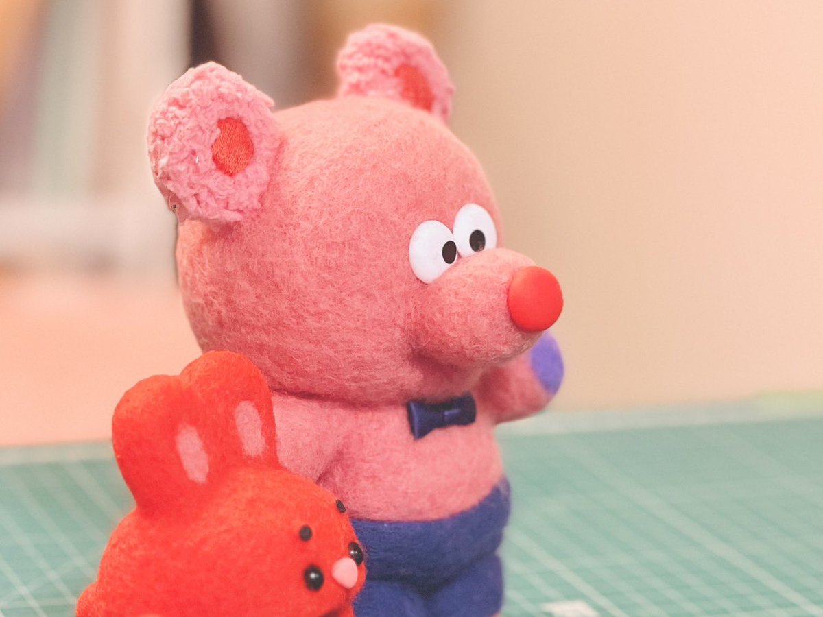 UchuPeople's tweet photo. 🐩　ワﾝ！ワﾝ！

（パッチャ、ちょっといいかな？）

🧸　エゥ？🔴　どしたのウィスペン？ https://t.co/DYqkluibhI