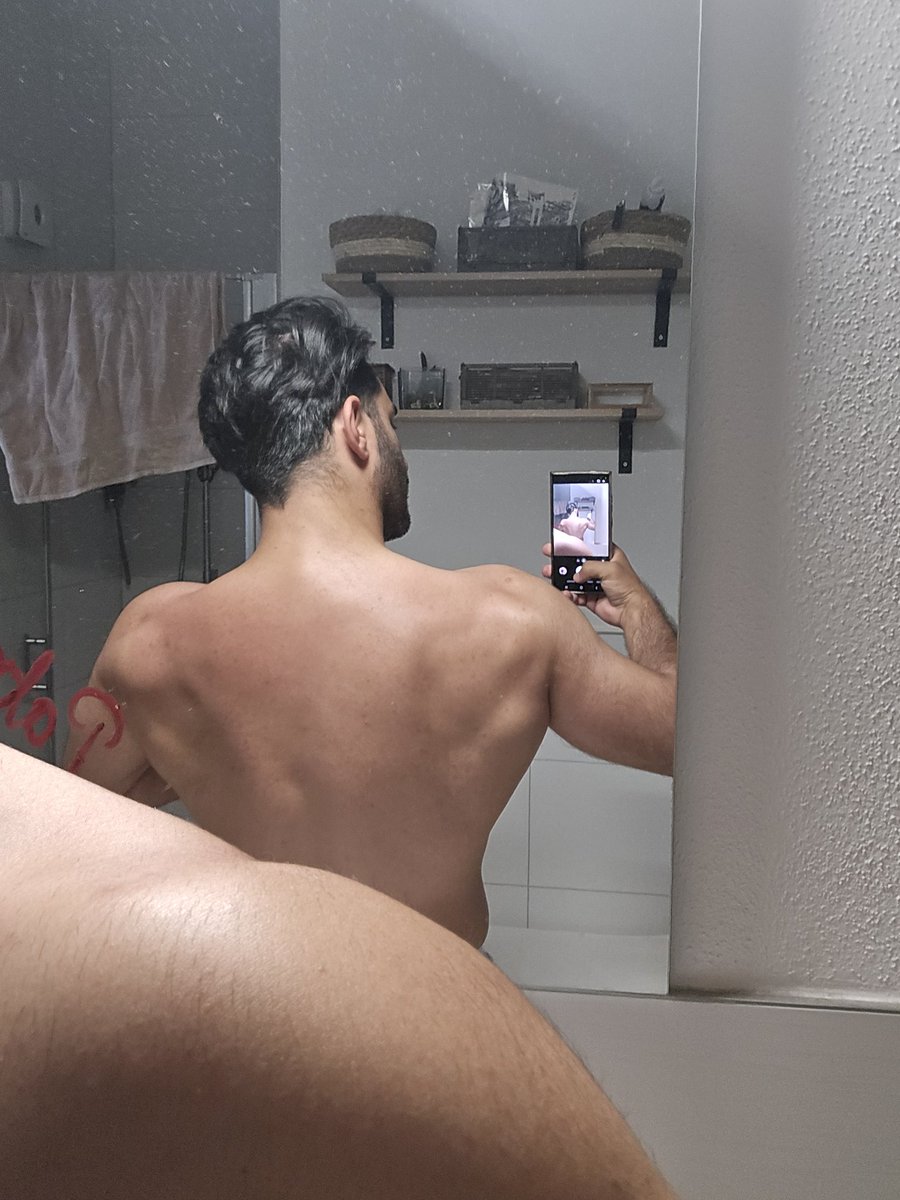 AlphaCasher's tweet photo. Ein echter rücken für deutsche versager schwuchteln. 

Muss ich noch großartig was sagen? 

#cashfagfriday #fagtax #cashpig #paypig #humanatm #findom #drain 
#onlyfans #masculineaura https://t.co/DEZjB7yPKc