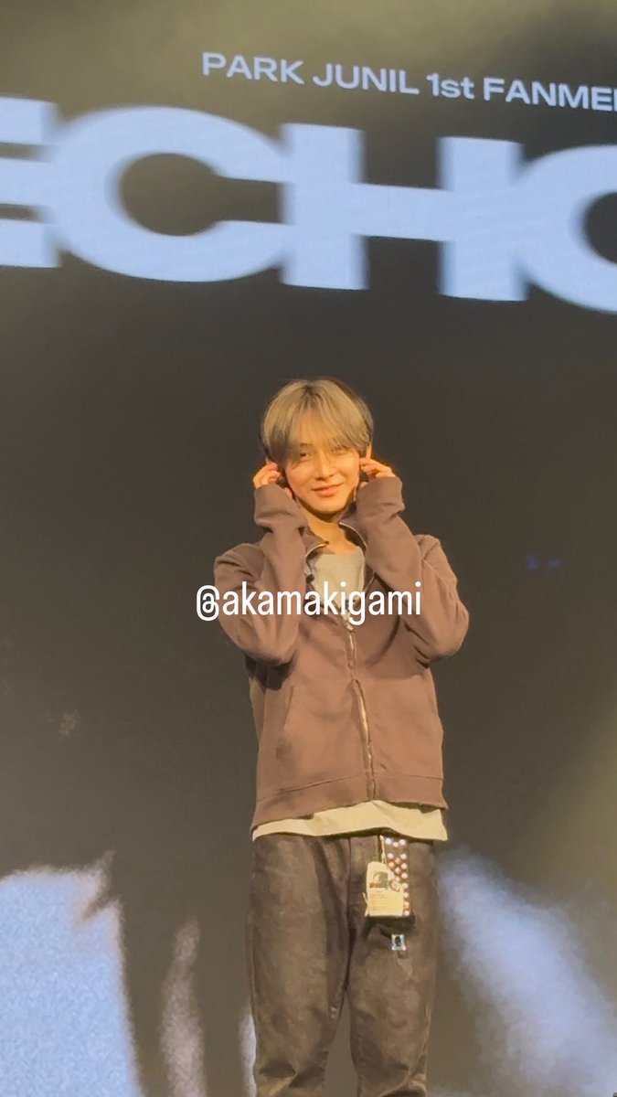 akamakigamijnl's tweet photo. 歌って踊ってる時はバチくそイカしてるのに普段はふにゃふにゃ赤ちゃんなジュニル https://t.co/5hwVnVz4ot