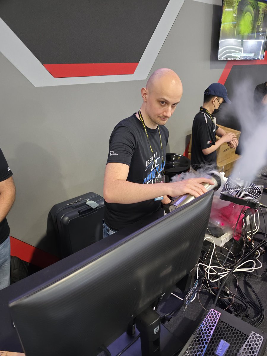 madness727's tweet photo. The G.Skill OCWC at Computex 2026 has just concluded!
The final standings are:
1: bl4ckdot
2: Dim0n527
3: CENS

Congratulations to all the winners. What an amazing competition https://t.co/da4atCgBGg