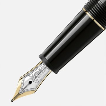 daimarucentral's tweet photo. 【大特価🉐】
#モンブラン が限定大特価！112,200円→67,800円に！ マイスターシュテュック クラシックを #大丸藤井セントラル 楽天市場にて販売中！

ご購入はコチラ↓
https://t.co/GBAhPoGIB2

キャップとボディにはブラックプレシャスレジンを使用し手作業で丁寧に作り上げ、ホワイトのモンブランのシンボルマークの象嵌をあしらいました。 “Montblanc”の文字をエンボス加工したゴールド仕上げのスリーリングと製造番号が入ったゴールドコートのクリップがこのマイスターシュテュック　クラシック 万年筆のタイムレスなデザインを引き立てています🖊