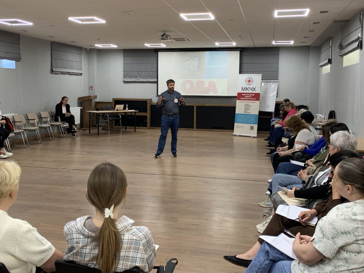 ICRC_ua's tweet photo. Recently, we conducted a meeting with families of missing in action and presumed or confirmed in captivity in Ivano-Frankivsk.

Families were informed about our mandate and forensic-related activities, and provided with mental health support. https://t.co/Y8YWwI62xw