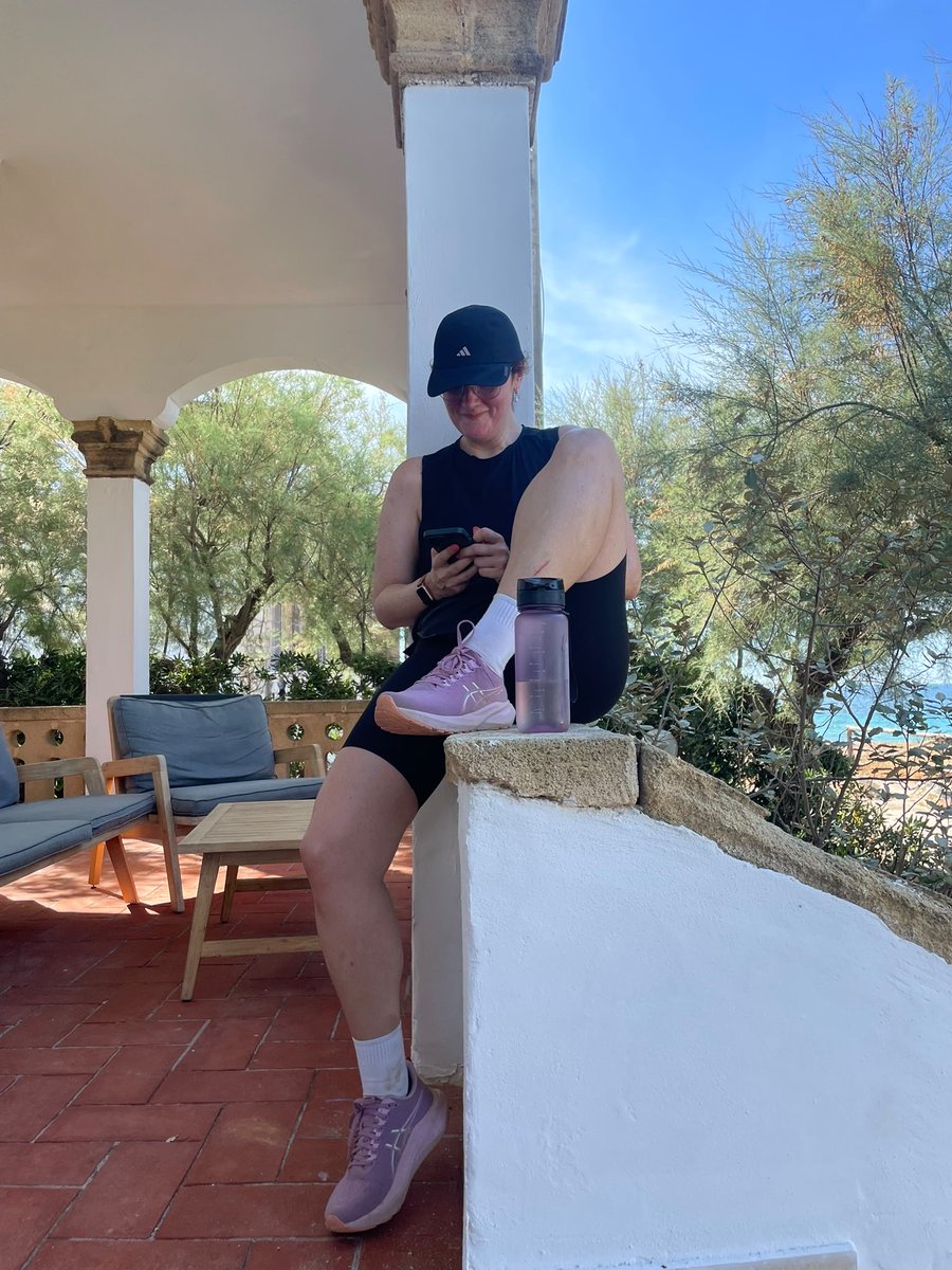 coralandmauve's tweet photo. After Run Gracie Abrams Ticketkampf im Urlaub.🙃 Mailand wir kommeeeen.❤️ @lisavoc https://t.co/KEev1oRfia
