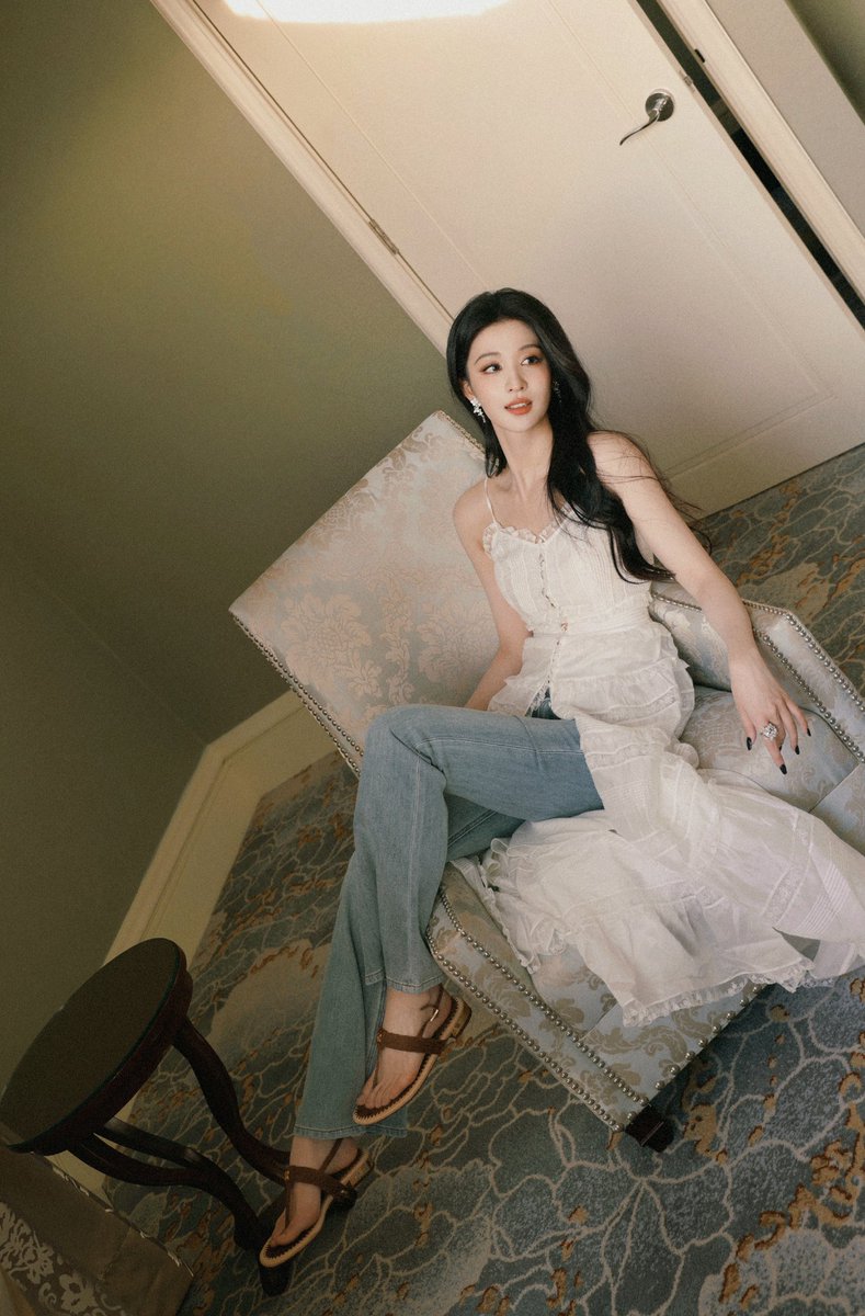 chuanpdf's tweet photo. ☁️#WangChuran #王楚然 https://t.co/ldc4ild1Df