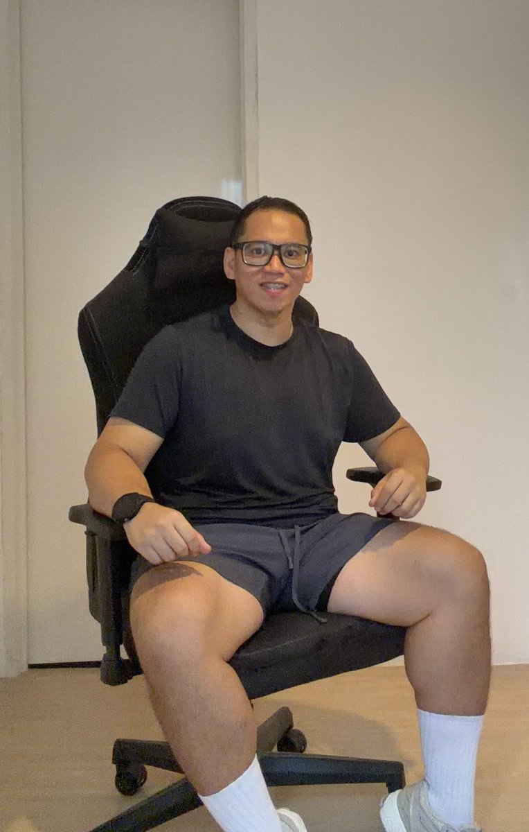 stiffpenmark's tweet photo. Big boy.jpg https://t.co/LpmyQMoJb0