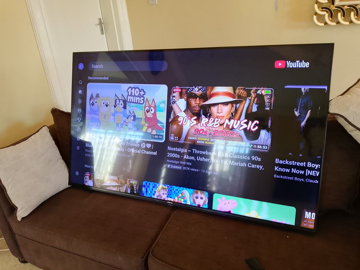 LaherJamen's tweet photo. Hisense smart tv 
58 inch
 4K UHD resolution 
Smart TV functionality
Built-in Wi-Fi
Streaming apps support
Multiple HDMI and USB ports
It’s clean like new with stands
Remote 
Fast cash needed 
MK1,450,000 slightly negotiable 
Lilongwe 0990977581
Rt for awareness ♥️ https://t.co/x1bWj86qMh