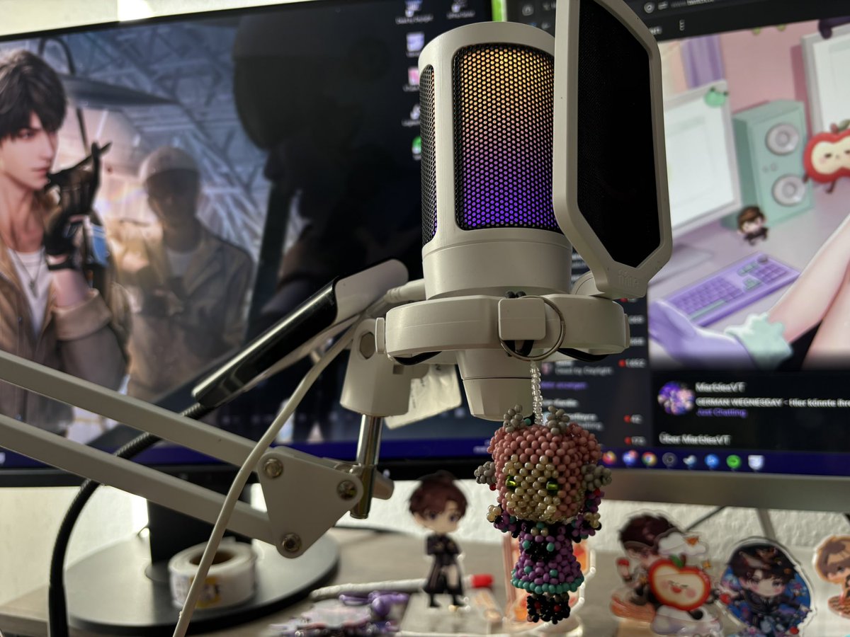 MarblesVT's tweet photo. Forgot to post this 
My friend Magierstille made this amazing keychain for me . 
I’m so in love and to scared to hang it anywhere else than my microphone . 
Also I want to see it https://t.co/EEO45iiJrv.
If you gift me smth be sure , I take care of it and treasure it forever 😭❣️ https://t.co/RCoJ2HOMeK
