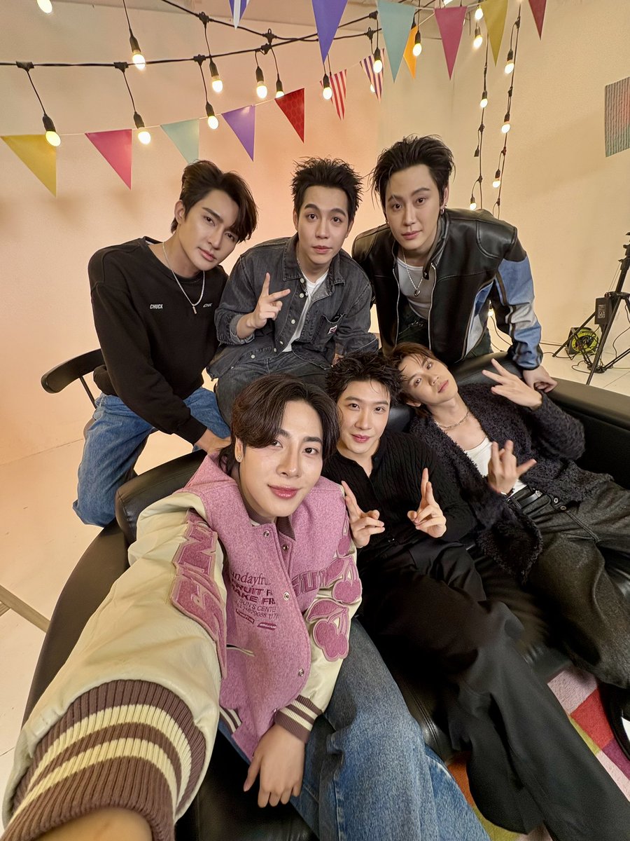 sawxiwsahaphap's tweet photo. All so handsome 

EMBPFK FFF PRESS TOUR 
#FFFPartyConcert2026LIVE https://t.co/AH0CCTobcr