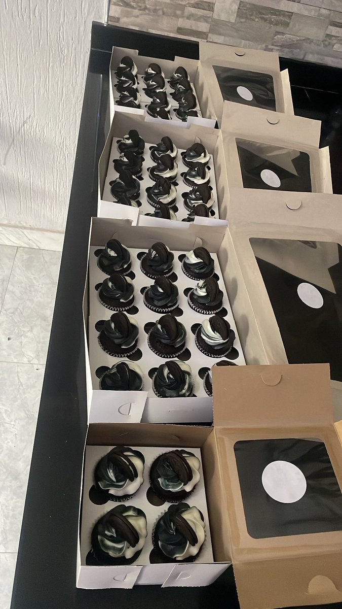 BaddieNay's tweet photo. Planning an event? Let @nammiesyummies take care of the snacks! 

Our irresistible treats are perfect for any gathering, from birthdays to corporate events. With a variety of tasty options, we promise to delight your guests. 

Ready to order? Visit https://t.co/CaIMl8UJk0 https://t.co/0sg9LQuEK8