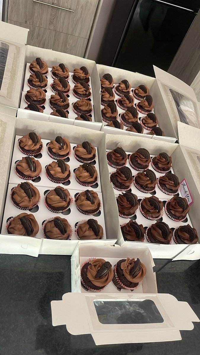 BaddieNay's tweet photo. Planning an event? Let @nammiesyummies take care of the snacks! 

Our irresistible treats are perfect for any gathering, from birthdays to corporate events. With a variety of tasty options, we promise to delight your guests. 

Ready to order? Visit https://t.co/CaIMl8UJk0 https://t.co/0sg9LQuEK8