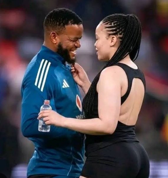 ChrisExcel102's tweet photo. When Mbule was clubless we never seen this girl 

Our brother dusted himself up and got a new club…

He started getting national team call ups… she came out of nowhere to every game  to distract him 😭😭😭

Women destroyed King. https://t.co/rV4ObgYIho