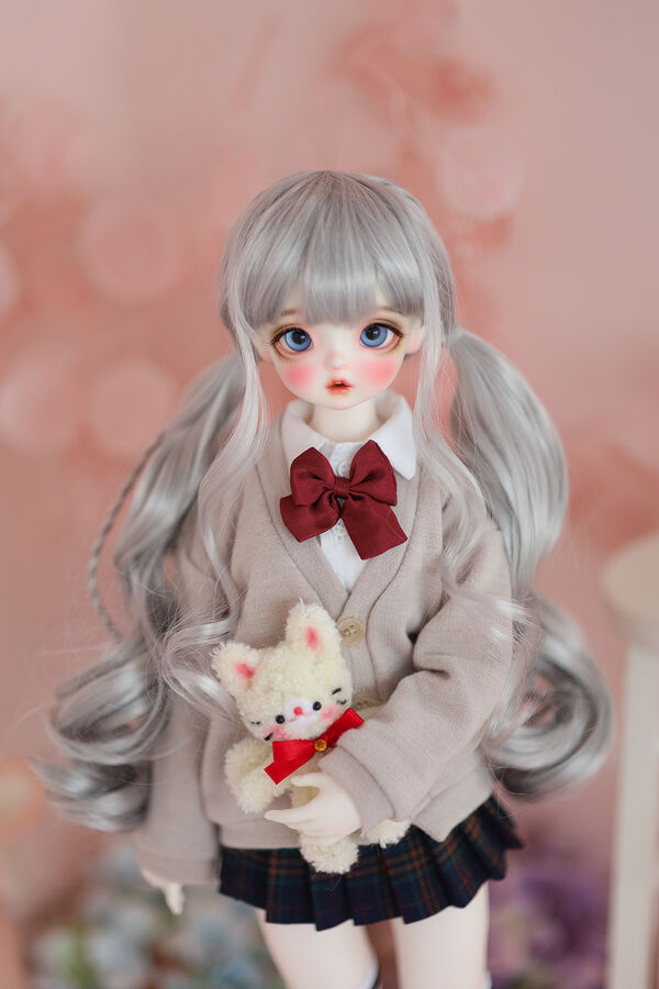 Dspot_DOLL's tweet photo. 【🤍新入荷商品🤍】 
【7-8inch】 ChicaBi / Long wave twin tails

さりげない三つ編みがかわいいおさげヘアです✨
BlondとSilver Grayが入荷しております！

▶️https://t.co/i80cx3CAHj https://t.co/7J4E2K81QE