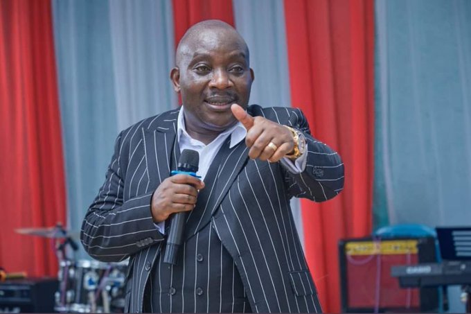 leprofilnews's tweet photo. #RDC : Le CSAC suspend le prophète Jules Mulindwa pour une durée de 30 jours sur toute intervention dans les médias congolais
#CSAC https://t.co/KKutvclJ2y