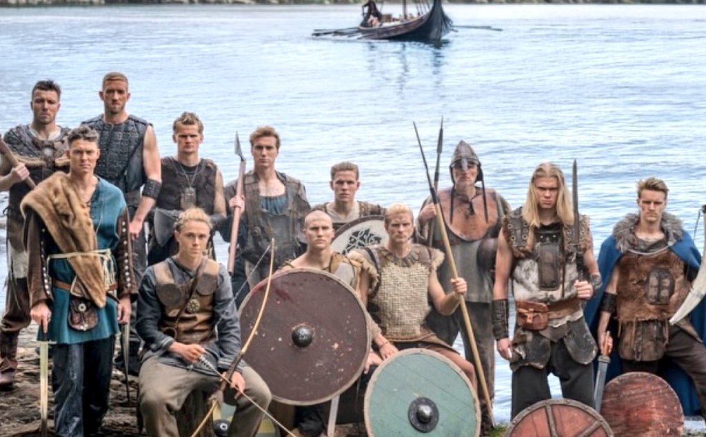 JuanVCarboneras's tweet photo. La selección noruega de fútbol ha posado como vikingos para preparar el Mundial. ¿Alguien es capaz de imaginarse a la selección española como soldados de los tercios? 😅 https://t.co/X8KCZL5E5h