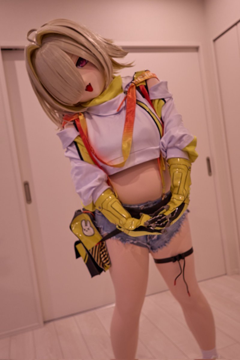 sintarXD's tweet photo. #NIKKEHERO #NIKKE 「HERO」は誰だ？
「私ですかな？⚡️⚡️⚡️」
#Elegg
#kigurumi https://t.co/Tfrd6HnBzW