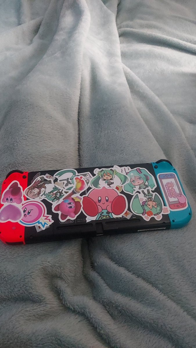 A_randomGoose72's tweet photo. Yummy stickers https://t.co/bpgarXAjeG