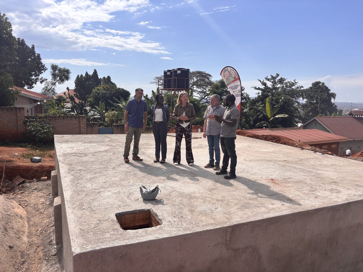 BiogasExpertUg's tweet photo. We had a great interaction with a team from Giessen Germany including the Governor, professors from University of Applied Sciences, and the district technical team discussing the need to scale mid size biogas systems.

The team visited Triple J AGRO farm in Bombo Luwero district where they witnessed the use of biogas in running CHP biogas generator, processing of the slurry into various commercial products like shampoo, and running of biogas steam generators among other.

Finally, we closed by commission the 600 cubic biogas system installed at Kasenyi Secondary School with funding from the Germany government through a cooperation between Mubende and Giessen Districts 

Energy recovery from organic wastes should be at the centre of every municipality and town in Uganda 
This will not only support the cleaning of our cities and municipalities but also protect our environment, improve our respiratory health and accelerate growth

Biogas For Everyone