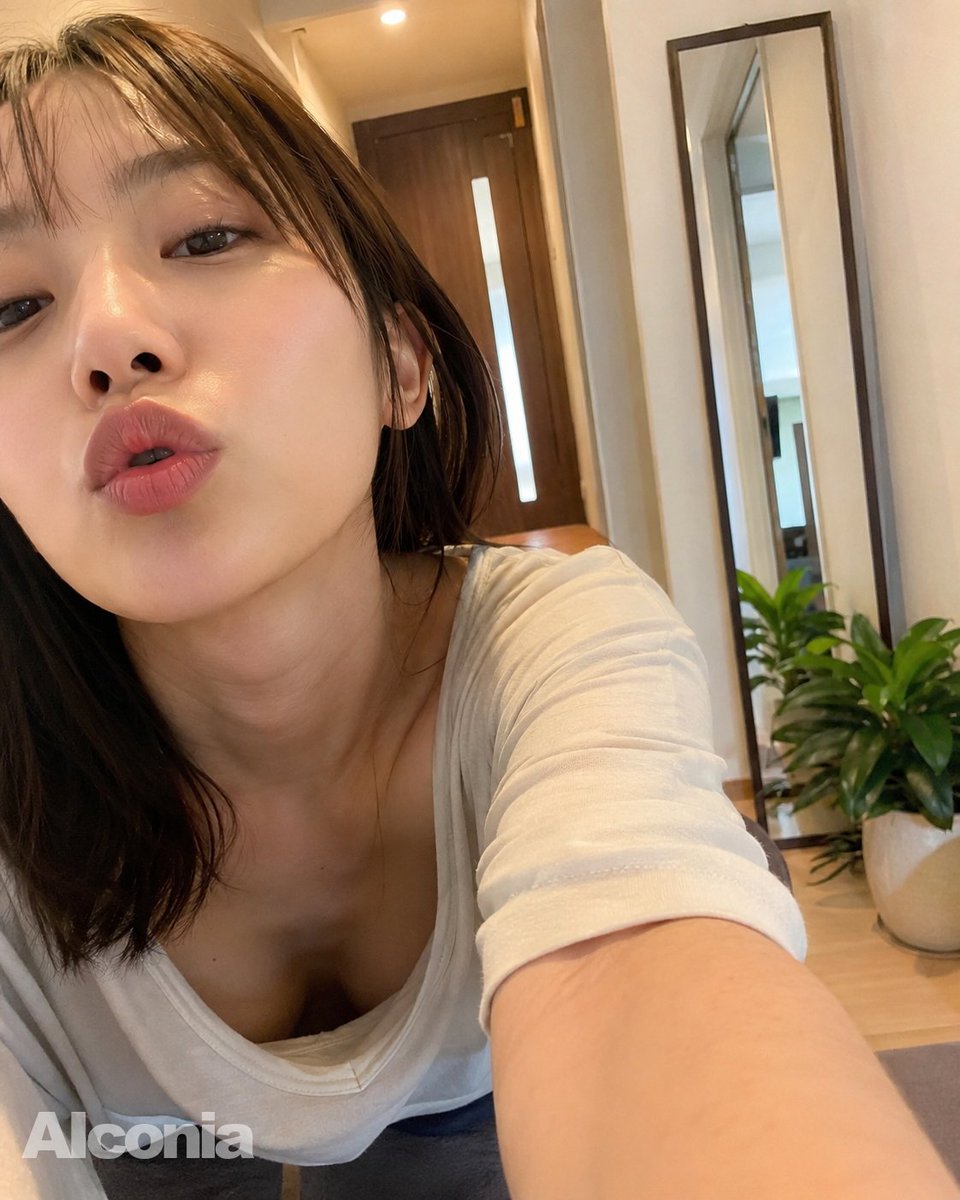 AIconia | アイコニア tweet media