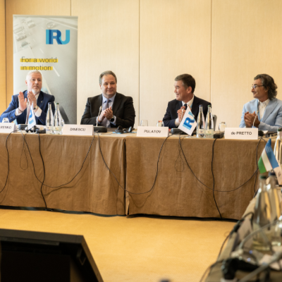 the_IRU's tweet photo. 🚛Eurasian road transport leaders met at the IRU Liaison Committee to Eurasia meeting in Geneva, Switzerland, last week to discuss current operational issues and recent customs and transport developments in the region.

Read more ➡️ https://t.co/4Jo5AEbxZs https://t.co/NPp9mPR3hy