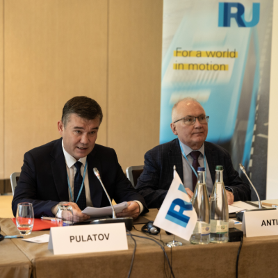the_IRU's tweet photo. 🚛Eurasian road transport leaders met at the IRU Liaison Committee to Eurasia meeting in Geneva, Switzerland, last week to discuss current operational issues and recent customs and transport developments in the region.

Read more ➡️ https://t.co/4Jo5AEbxZs https://t.co/NPp9mPR3hy