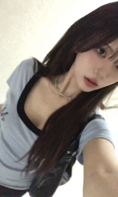 Berke79255's tweet photo. 졸려…… 
#셀카 https://t.co/xDPeCbEh3T