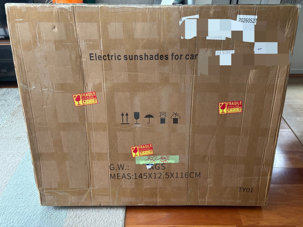mazdacx8xdsa's tweet photo. 電動サンシェード着弾‼️
でかい😅でもかなり軽い🤣
こんなのが送料込みで中国から7万で買えるってすごい👍週末付けます https://t.co/0wWx3WRjlc